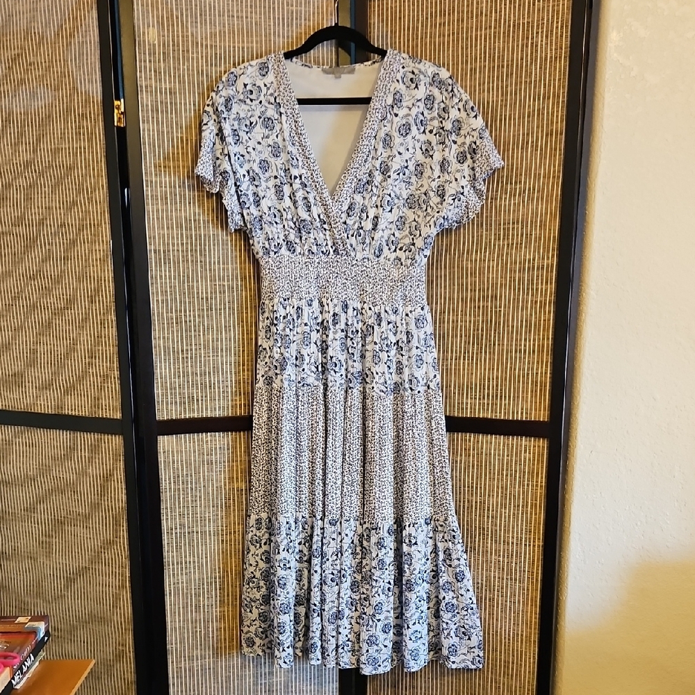 Chic Blue and White Floral Midi Dress